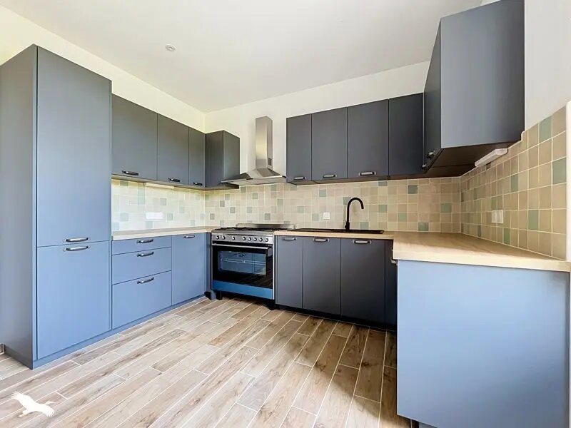 Maison à vendre, 659m², Saint-Coulitz