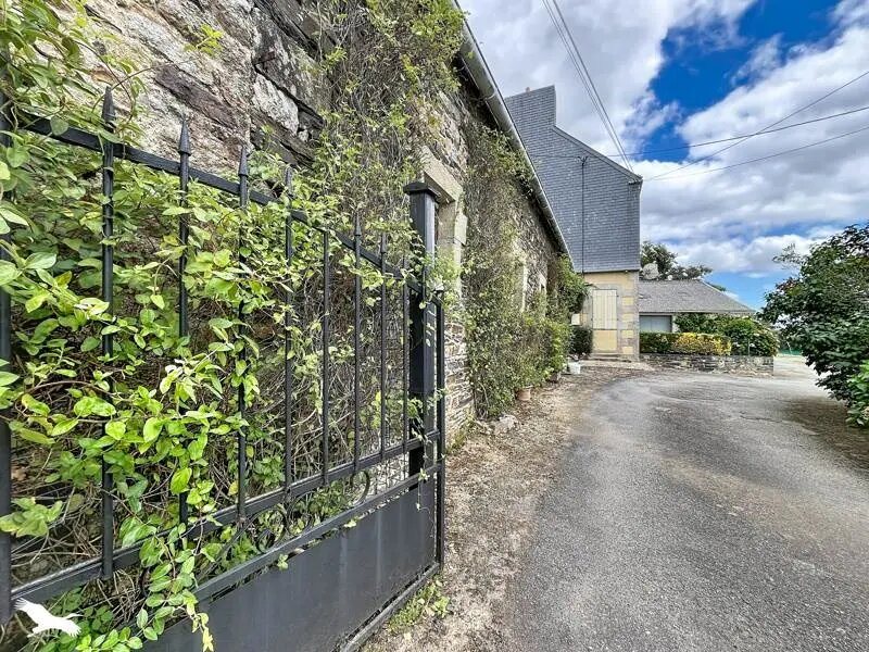 Maison à vendre, 659m², Saint-Coulitz