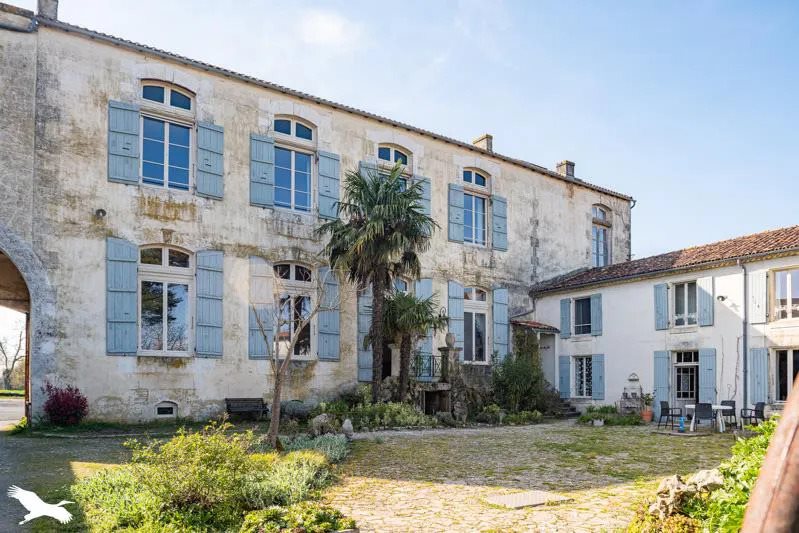 Maison à vendre, 1075m², Asnières-la-Giraud
