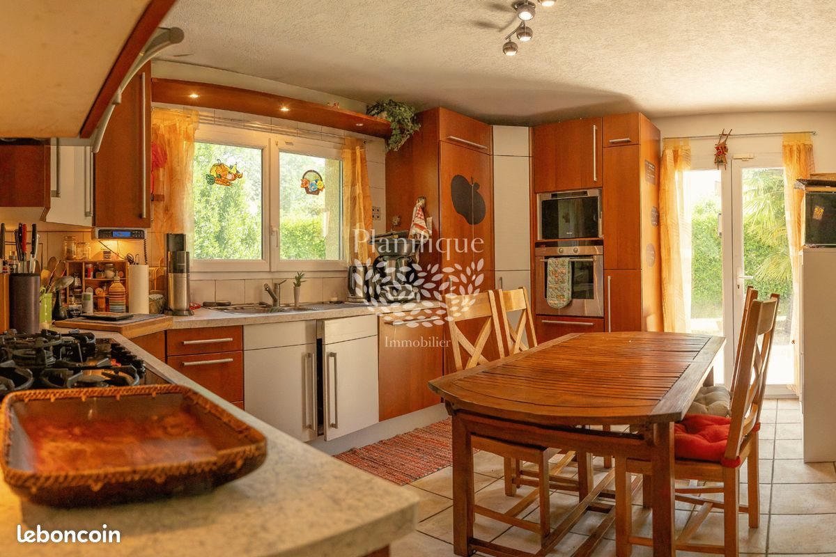 Maison à vendre, 157m², Archamps