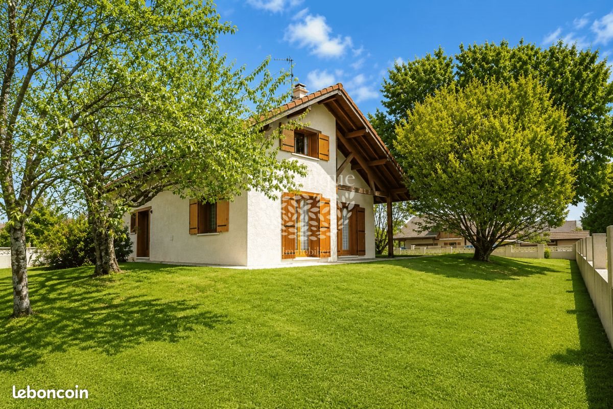 Maison à vendre, 160m², Saint-Genis-Pouilly