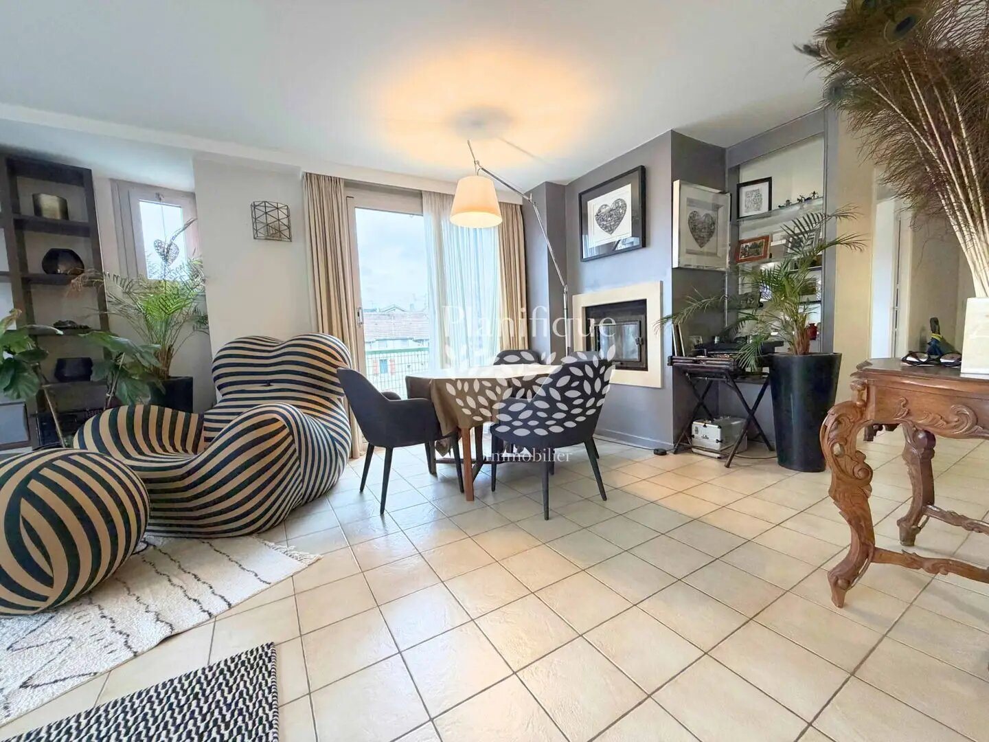 Appartement à vendre, 120m², Ferney-Voltaire
