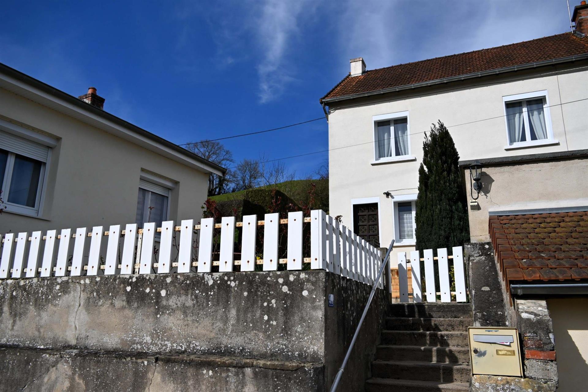 Maison à vendre, 92m², Gueugnon