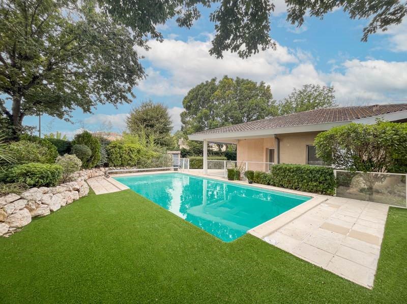 Maison à vendre, 196m², Seilh