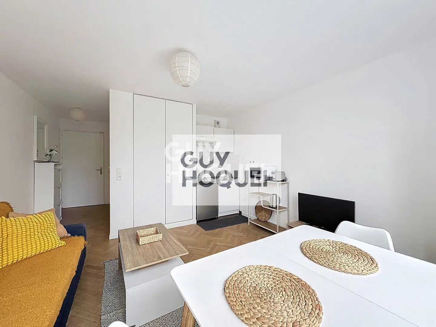 Appartement à louer, 25m², Suresnes