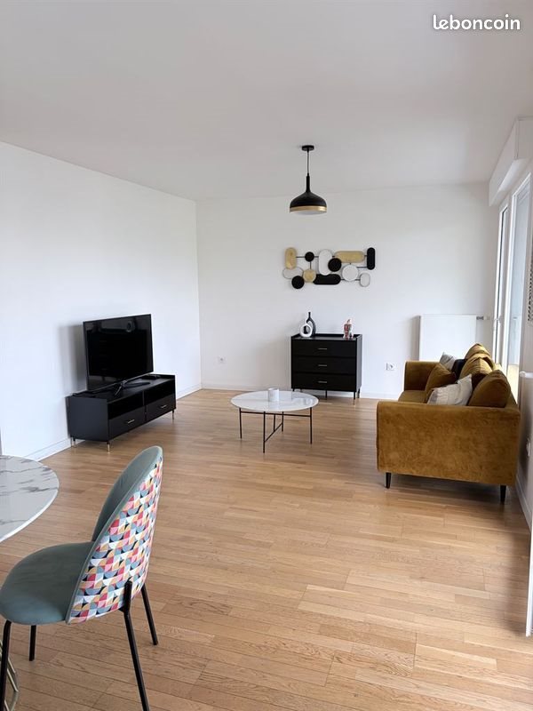Appartement à louer, 83m², Clichy