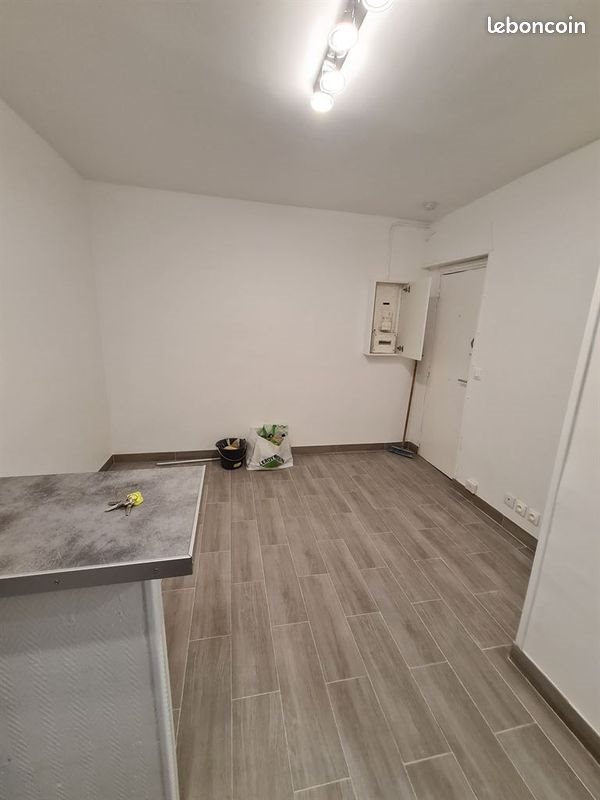 Appartement à louer, 14m², Paris 9ème