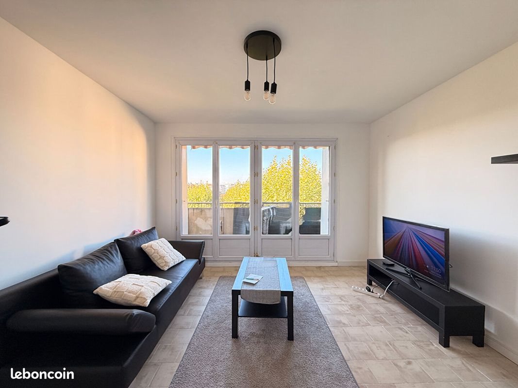 Appartement à vendre, 66m², Bron