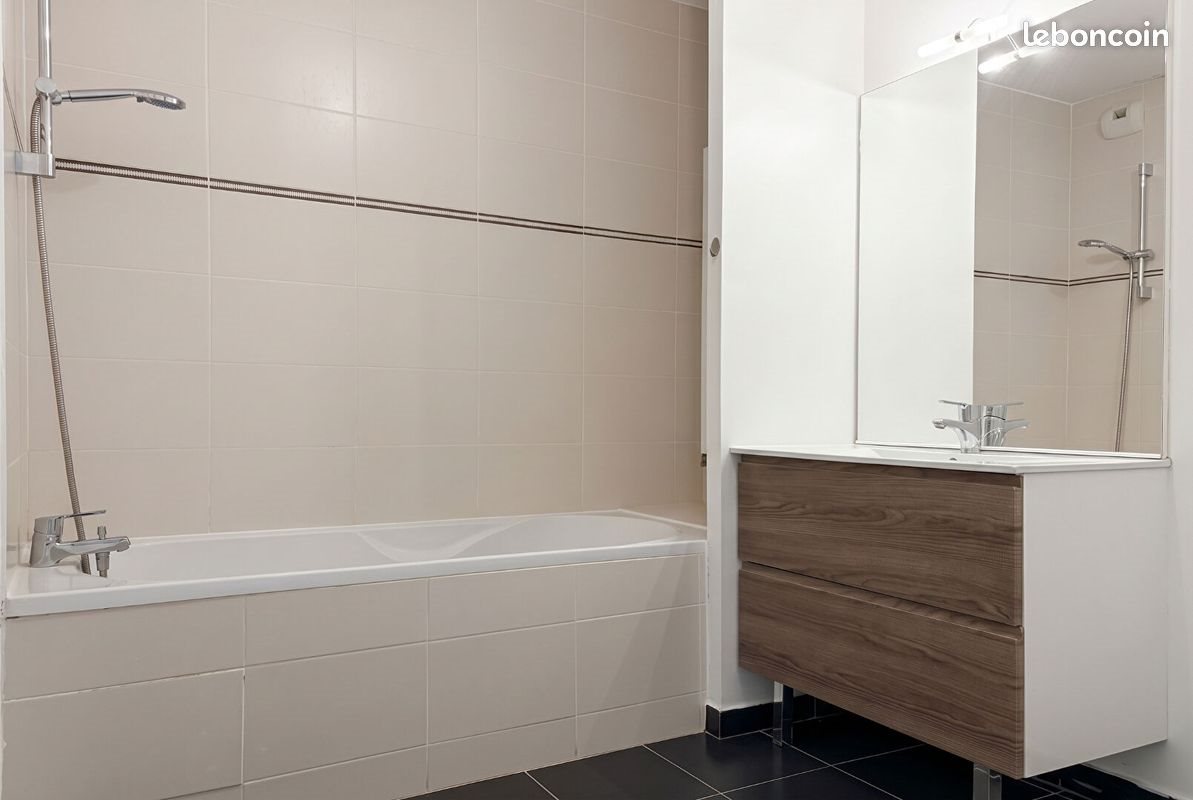 Appartement à vendre, 62m², Vénissieux