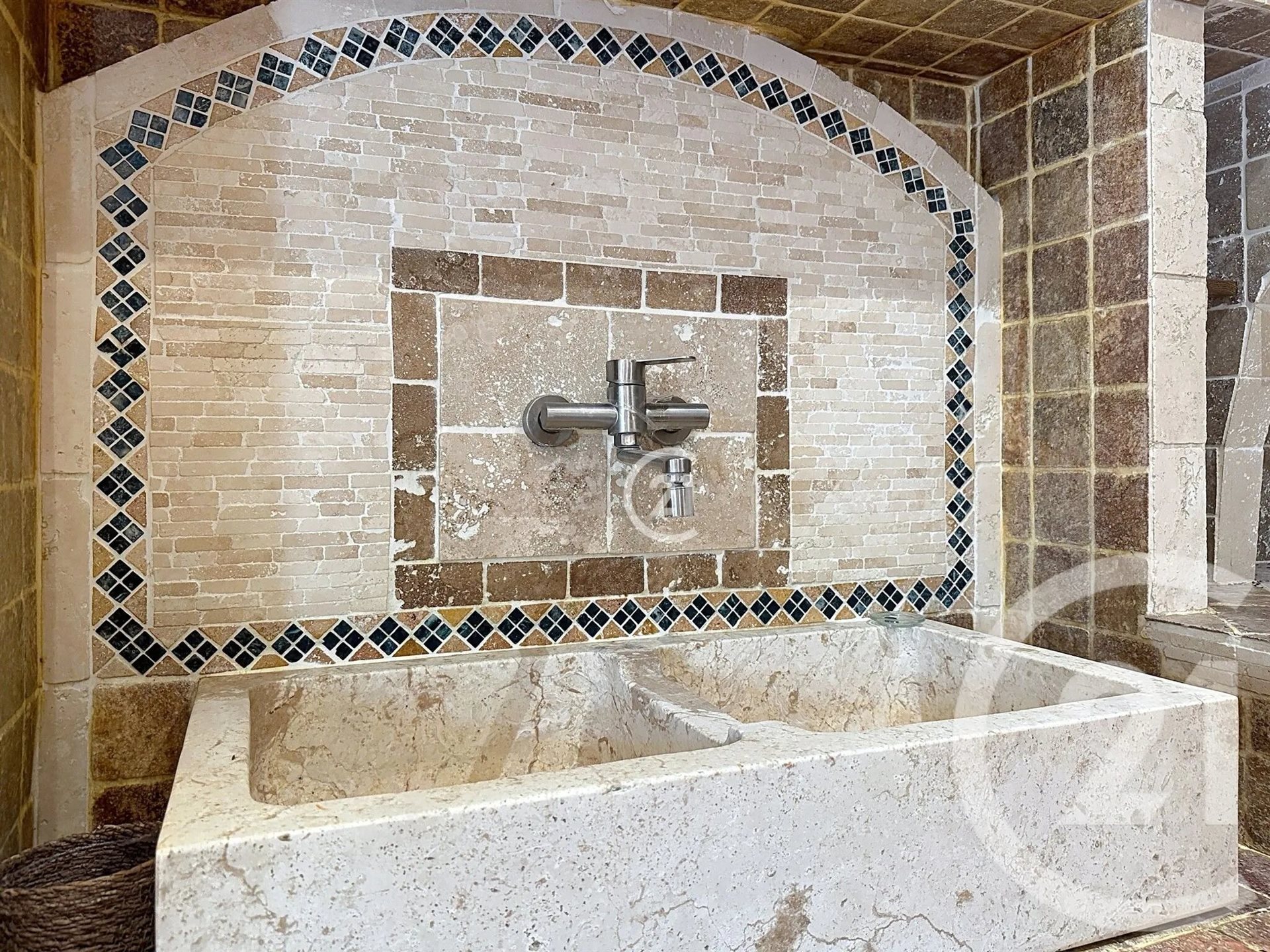 Maison à vendre, 191m², Eyragues