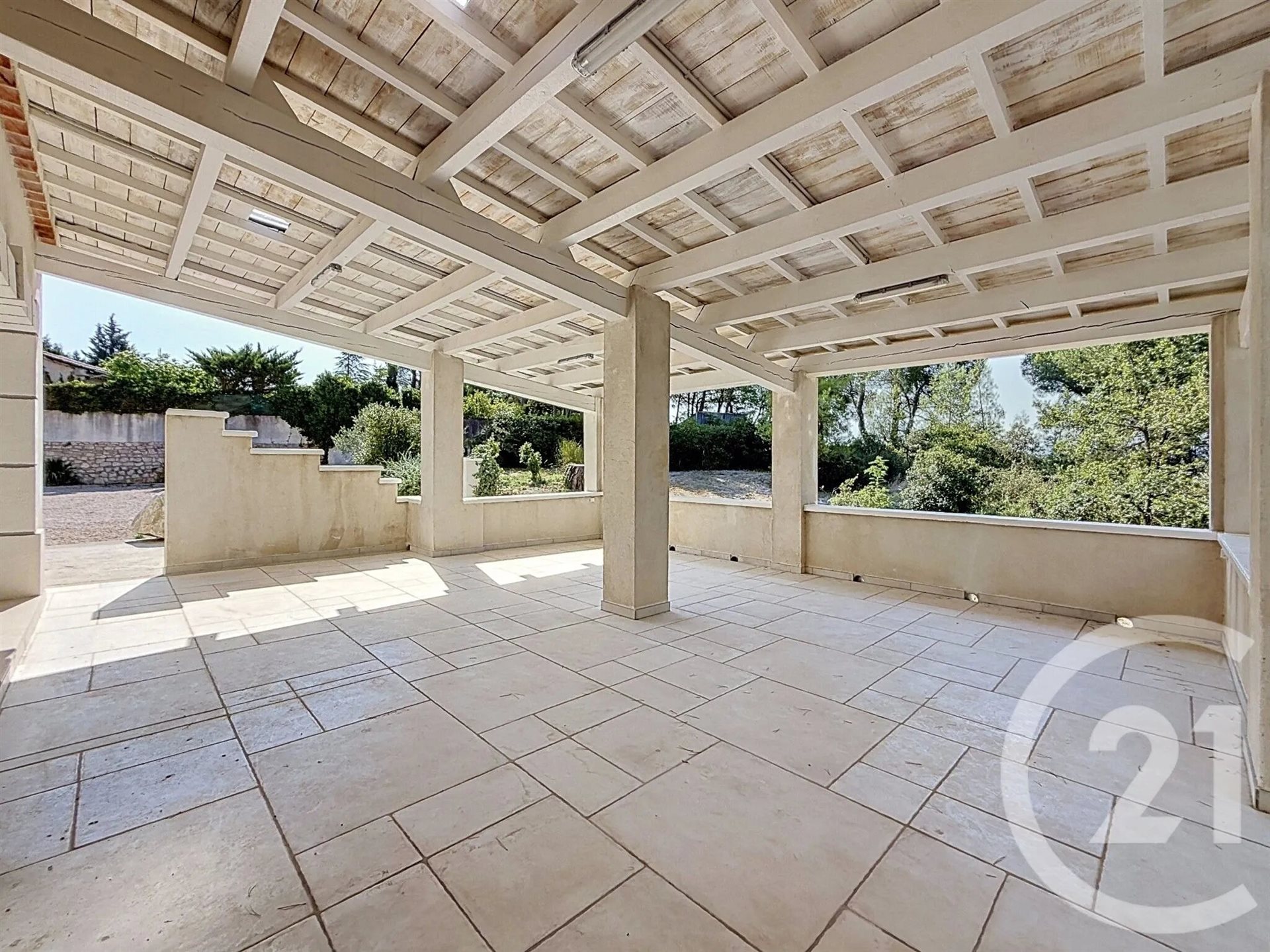 Maison à louer, 148m², Noves