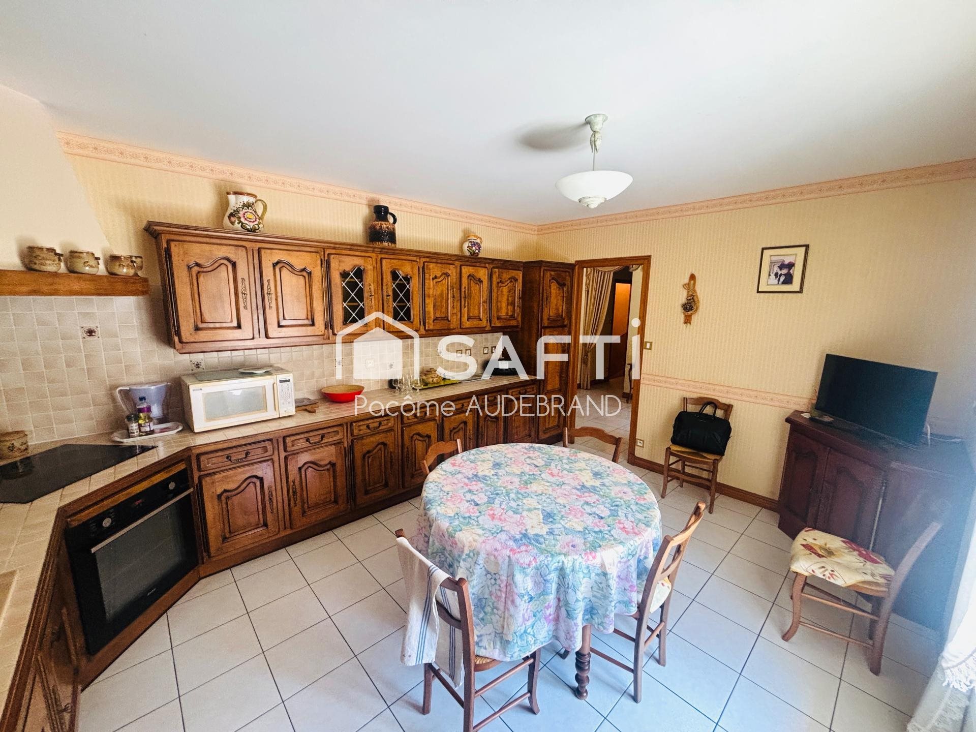 Maison à vendre, 180m², Parthenay