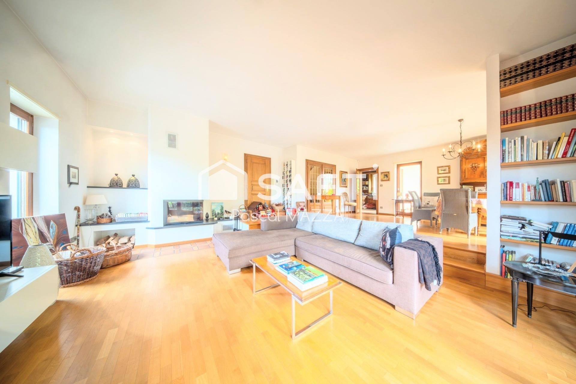 Maison à vendre, 218m², Village-Neuf