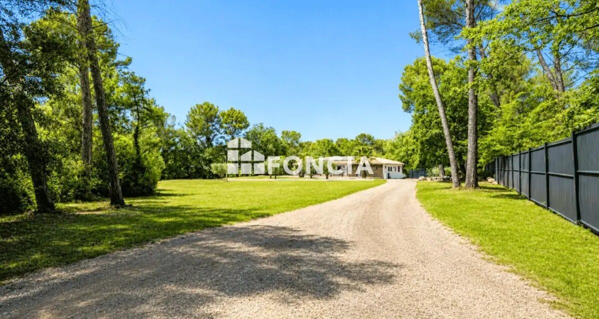 Maison à vendre, 425m², Trans-en-Provence