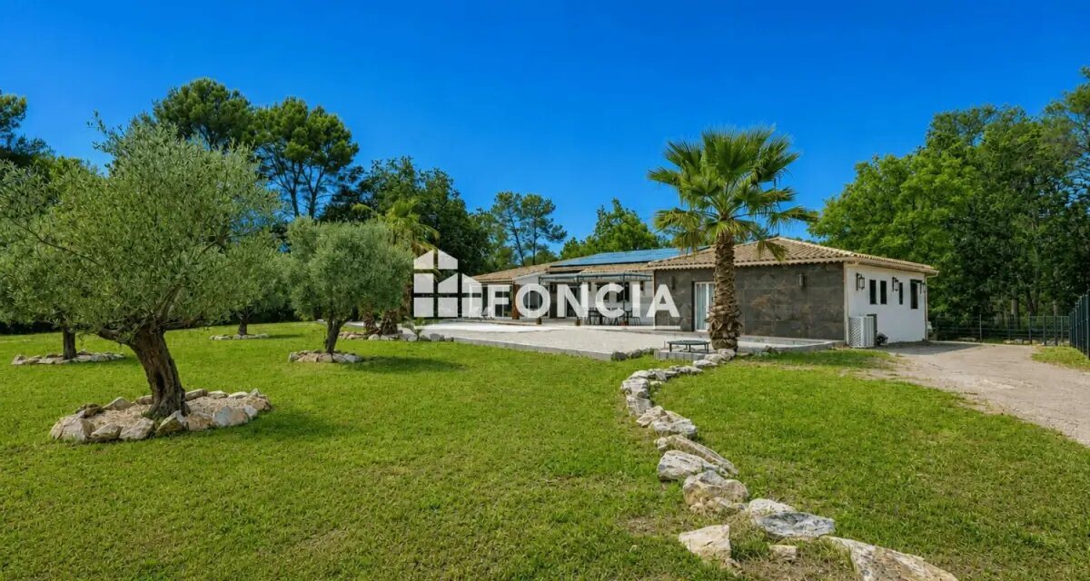Maison à vendre, 425m², Trans-en-Provence