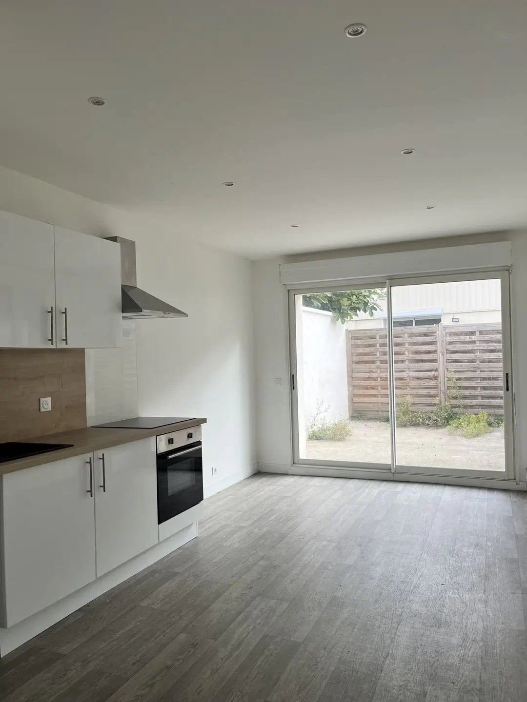 Appartement à louer, 32m², Épernon