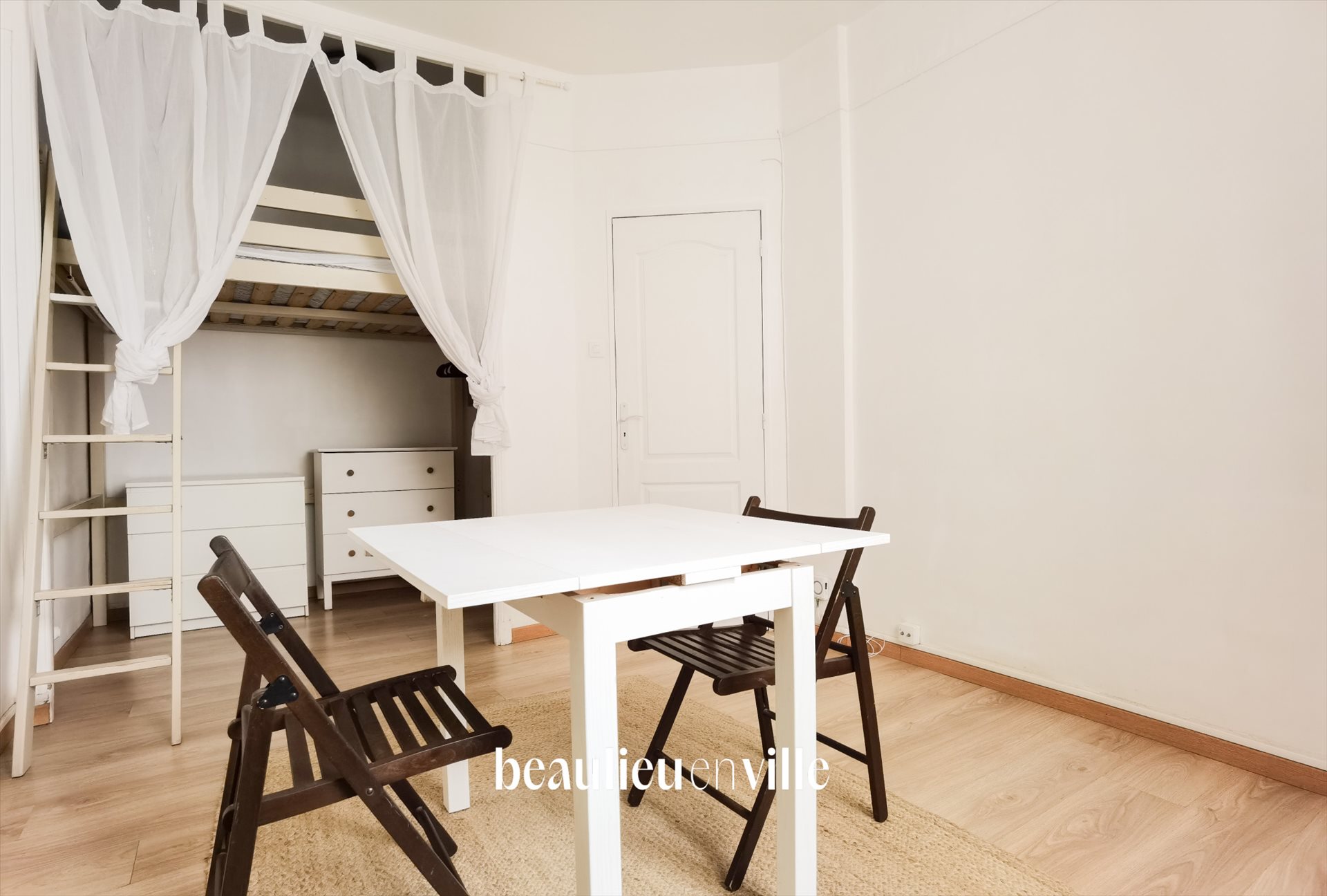 Appartement à louer, 28m², Marseille 7ème