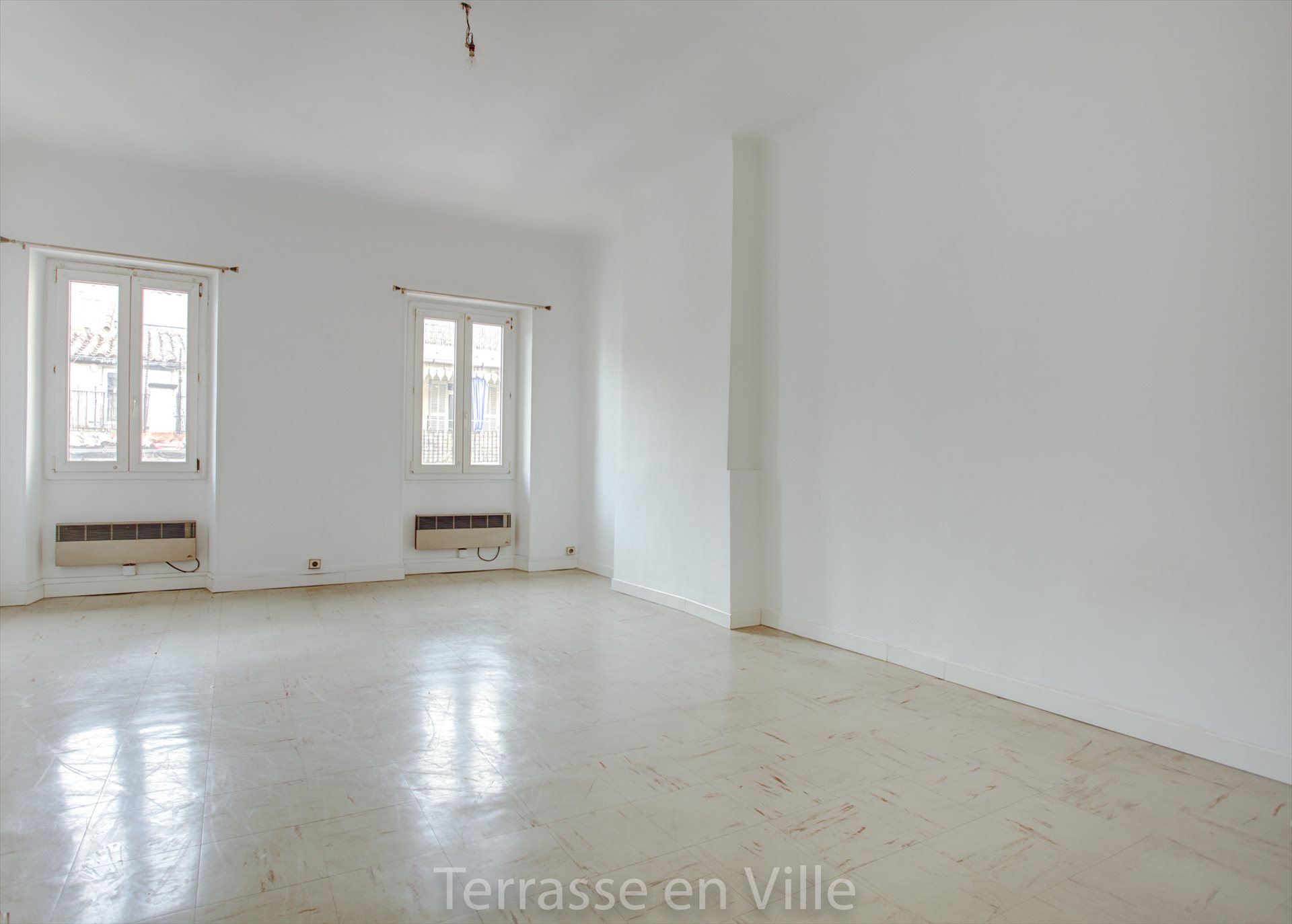 Appartement à louer, 75m², Marseille 1er