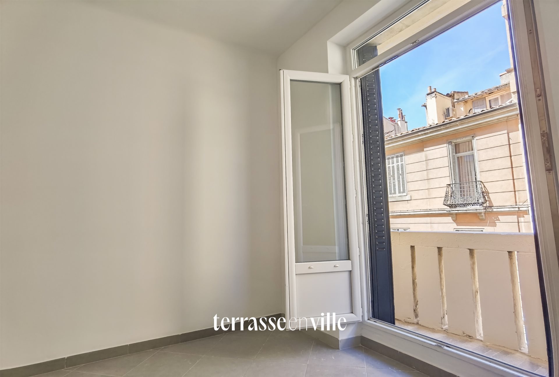 Appartement à louer, 93m², Marseille 1er