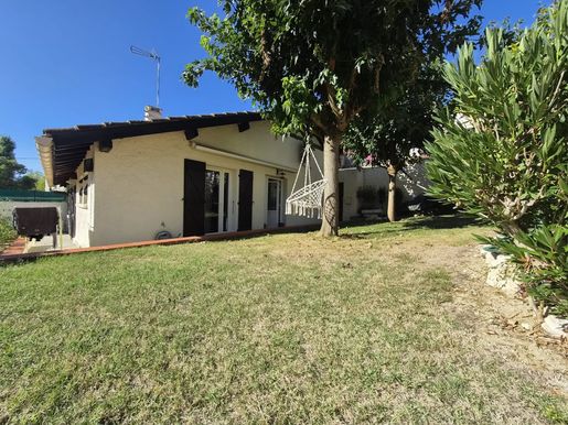 Maison 4 pièces 117 m² · à Aubiet · 117 m² · 230 000 €