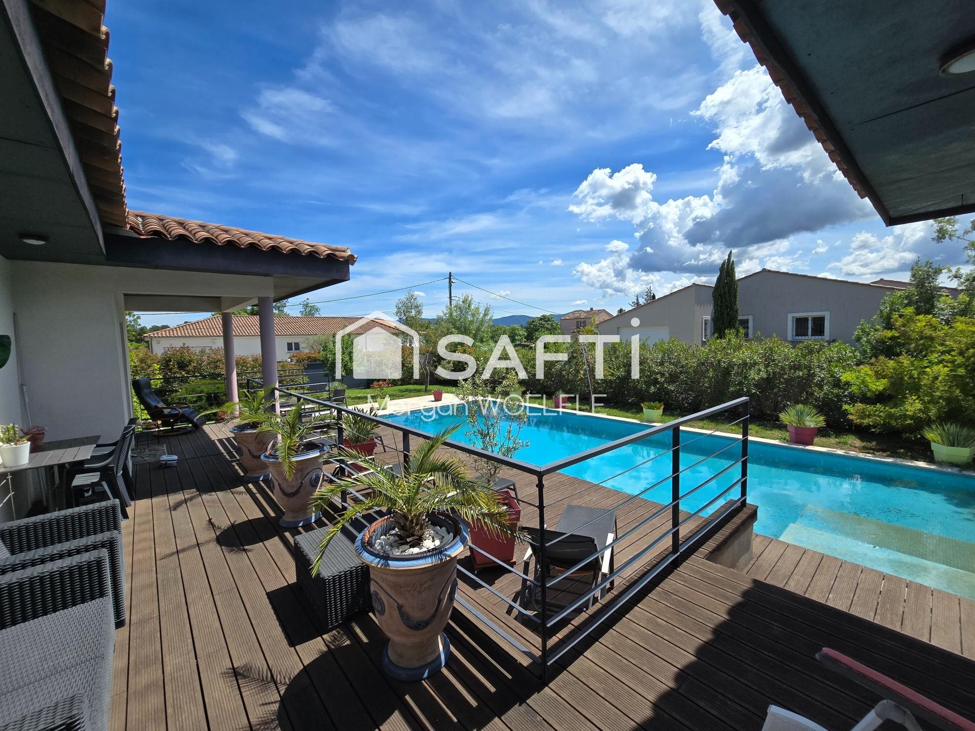 Maison à vendre, 146m², Le Luc