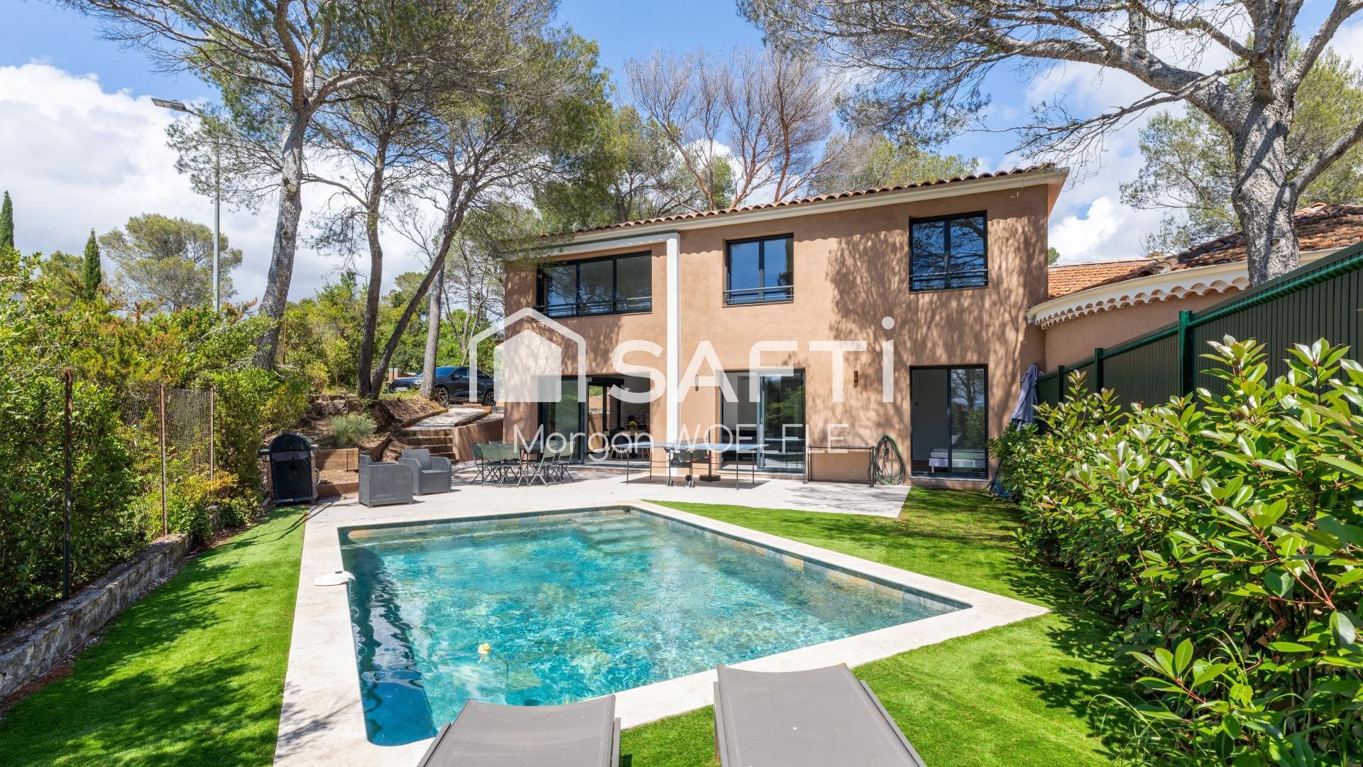 Maison à vendre, 162m², Saint-Raphaël