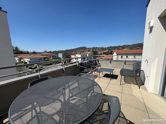 Appartement à louer, 46m², L'Etrat
