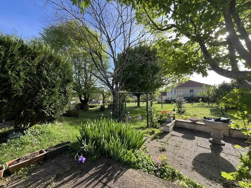 Maison à vendre, 70m², Châlus