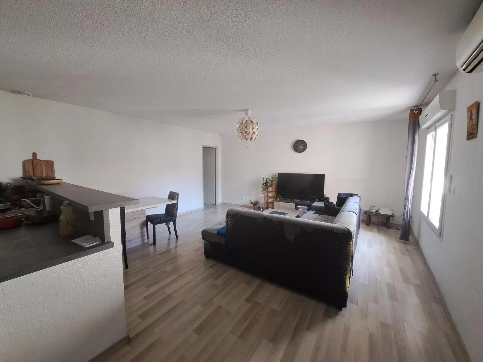 Appartement à louer, 74m², Bessan