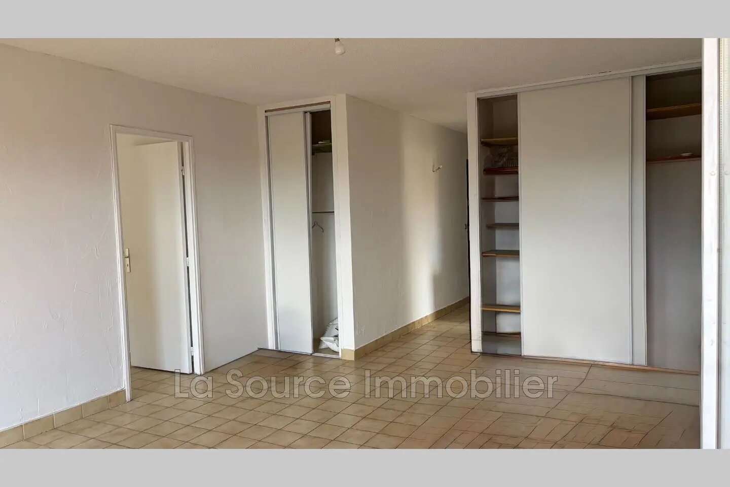 Appartement à louer, 42m², Trans-en-Provence