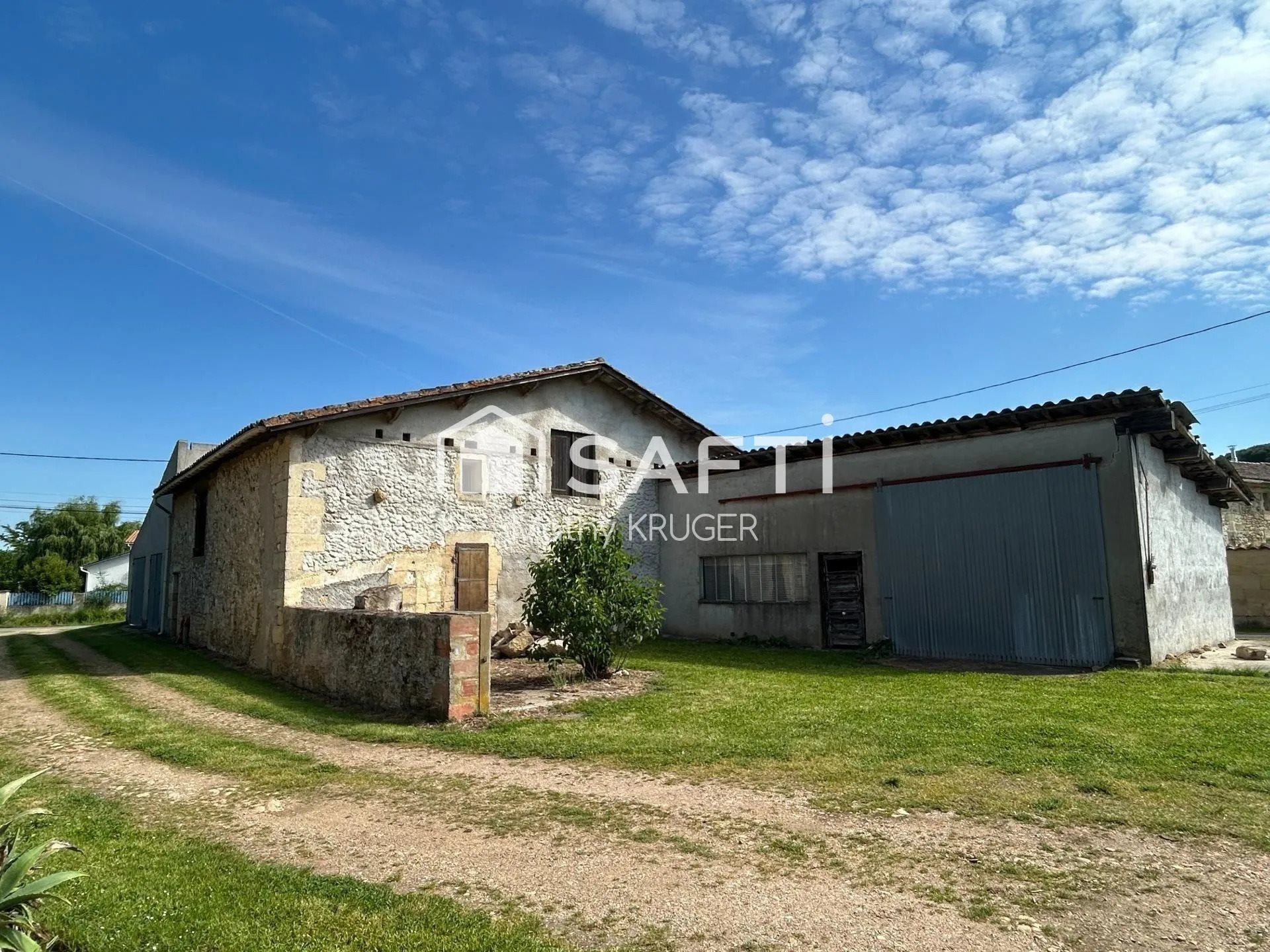 Maison à vendre, 240m², Saint-Pey-de-Castets
