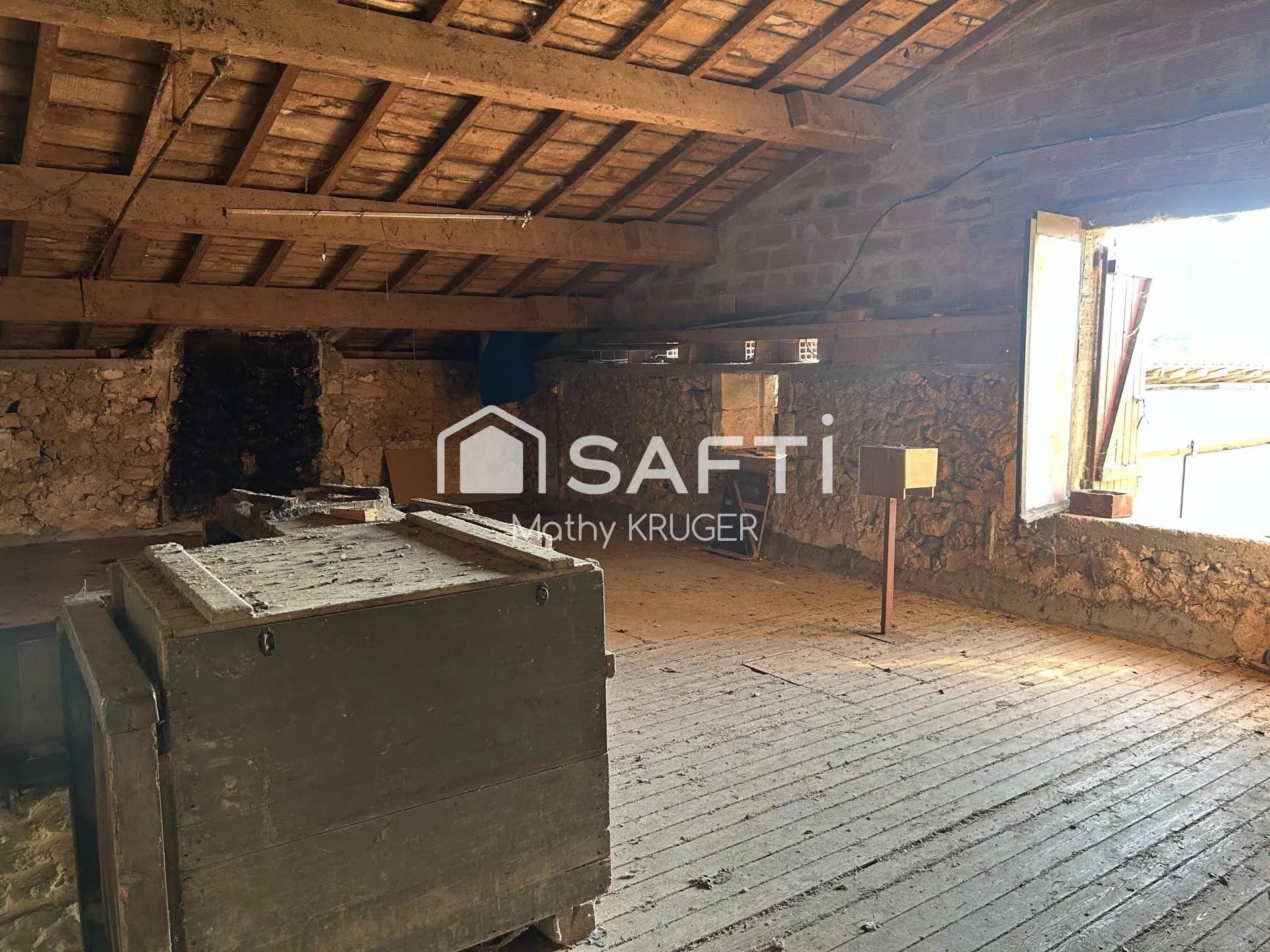 Maison à vendre, 240m², Saint-Pey-de-Castets