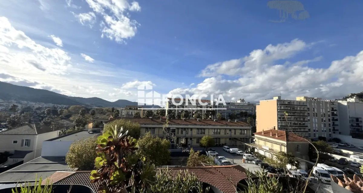 Appartement à vendre, 80m², Hyères