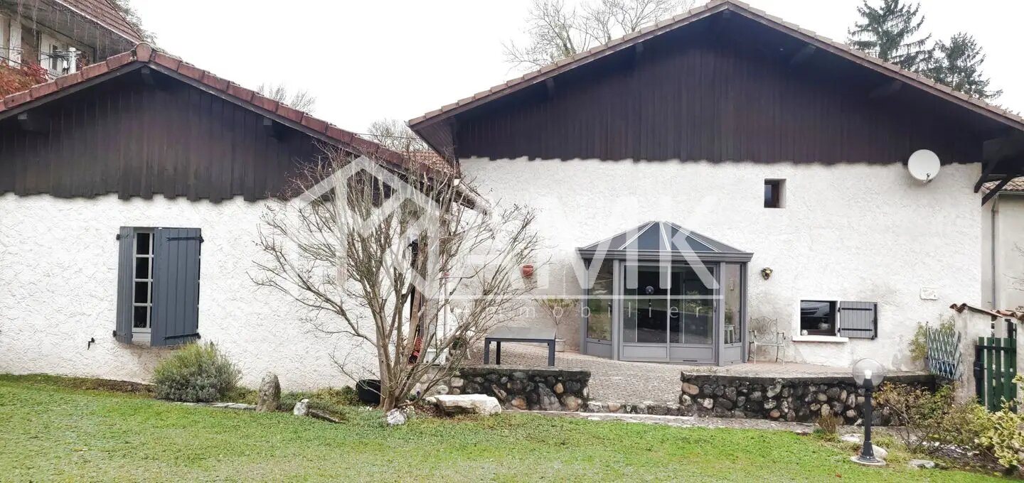 Maison à vendre, 177m², Saint-Geoire-en-Valdaine