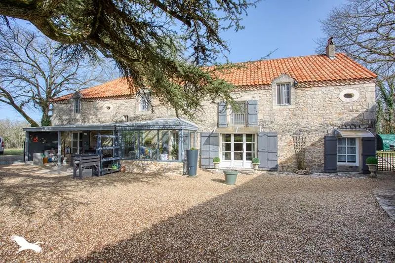 Maison à vendre, 277m², Limeyrat