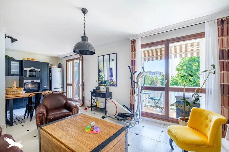 Appartement à vendre, 74m², Saint-Priest