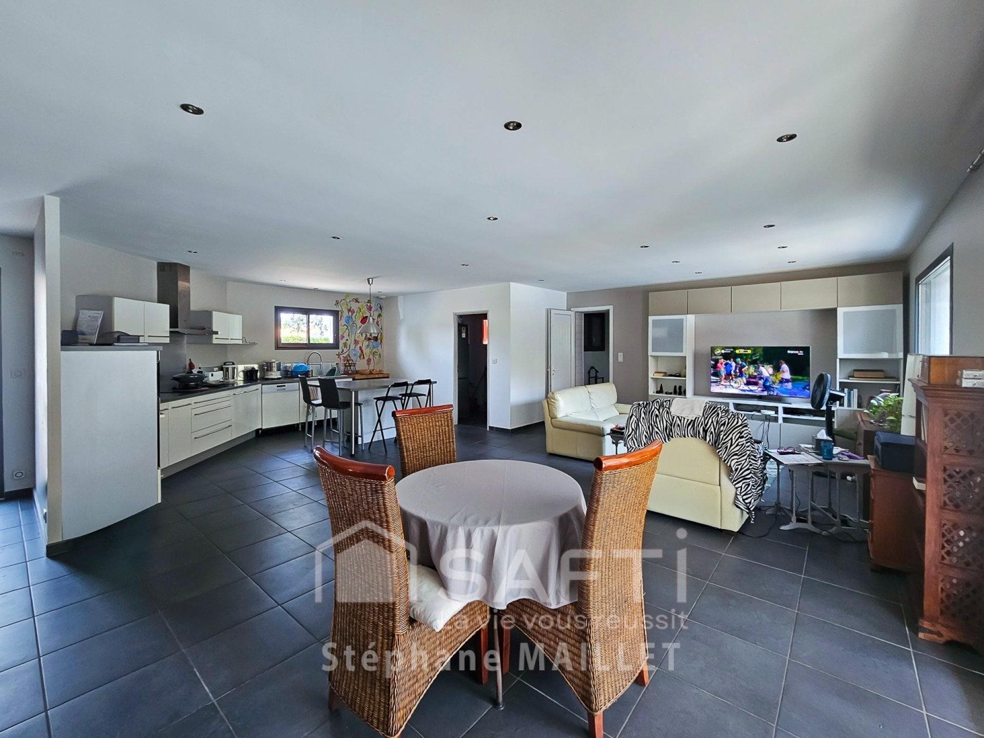 Maison à vendre, 145m², Bas-Mauco