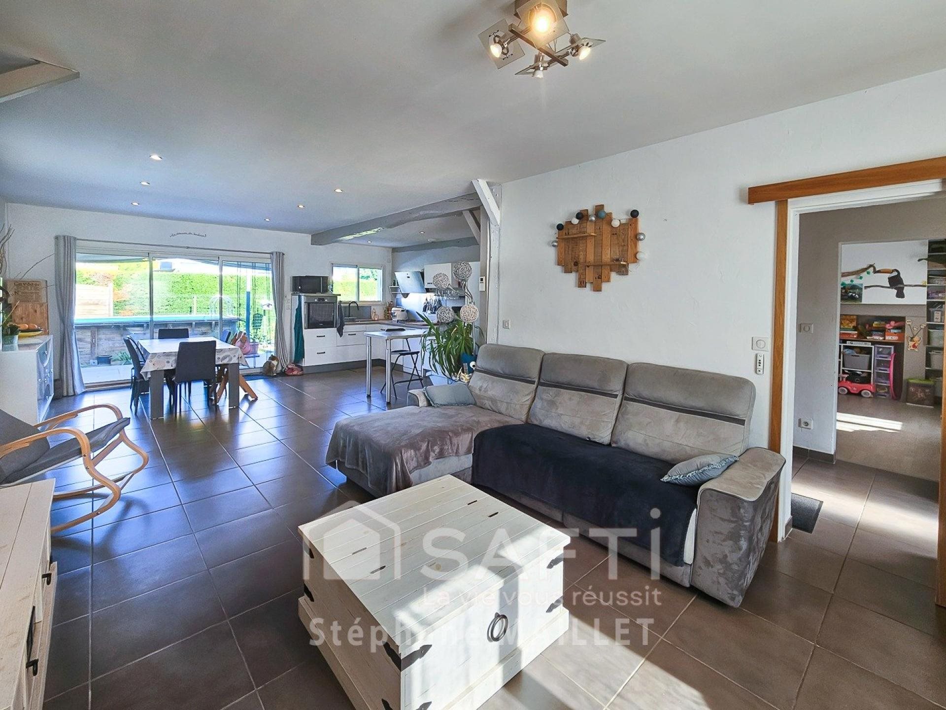 Maison à vendre, 117m², Villeneuve-de-Marsan