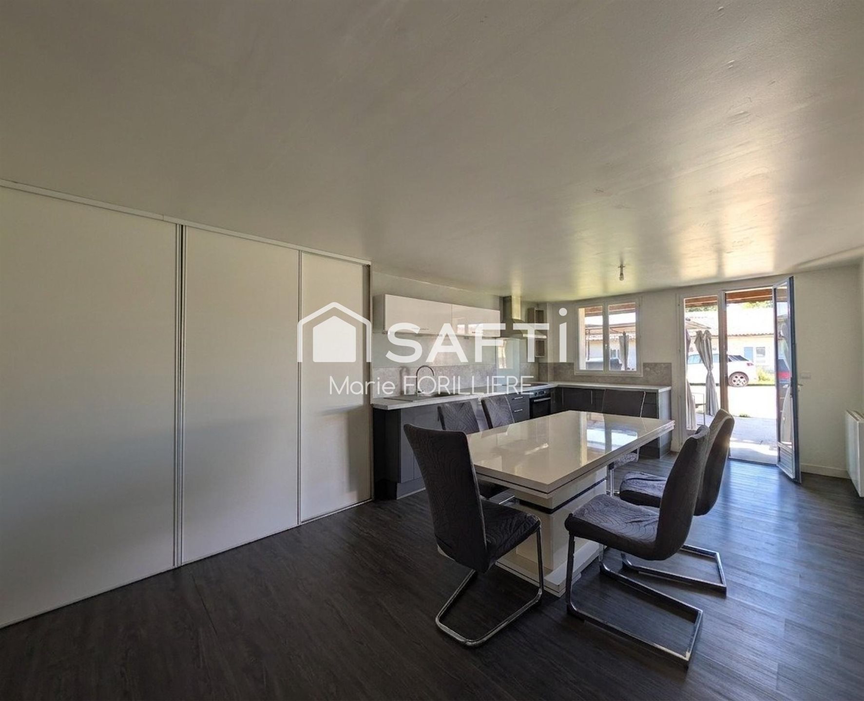 Maison à vendre, 118m², Saint-Vivien-de-Blaye