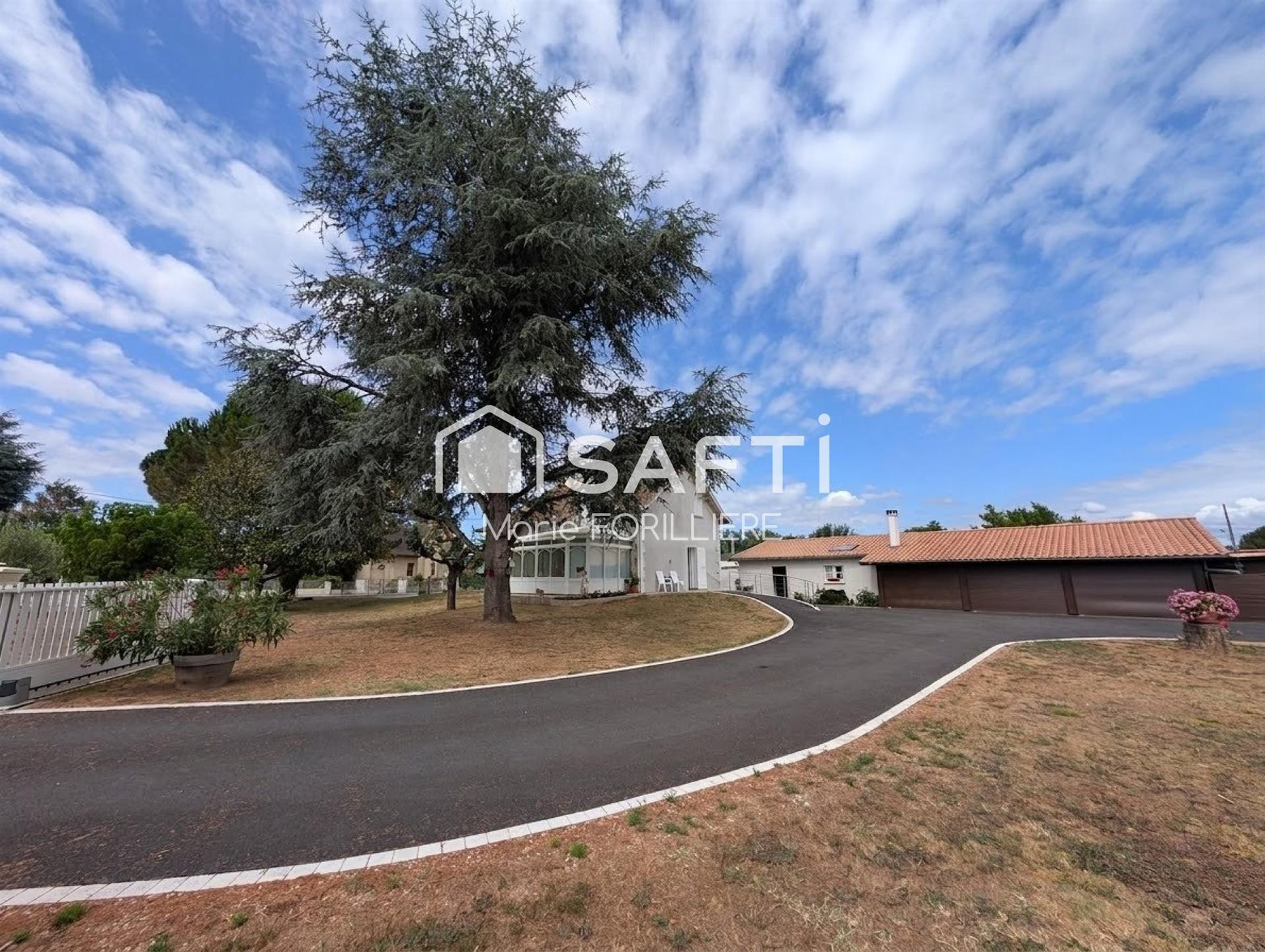 Maison à vendre, 130m², Coutras