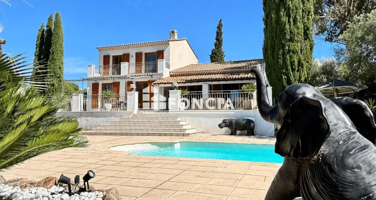 Maison à vendre, 186m², Fréjus