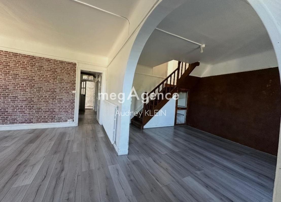 Maison à vendre, 157m², Pont-sur-Yonne