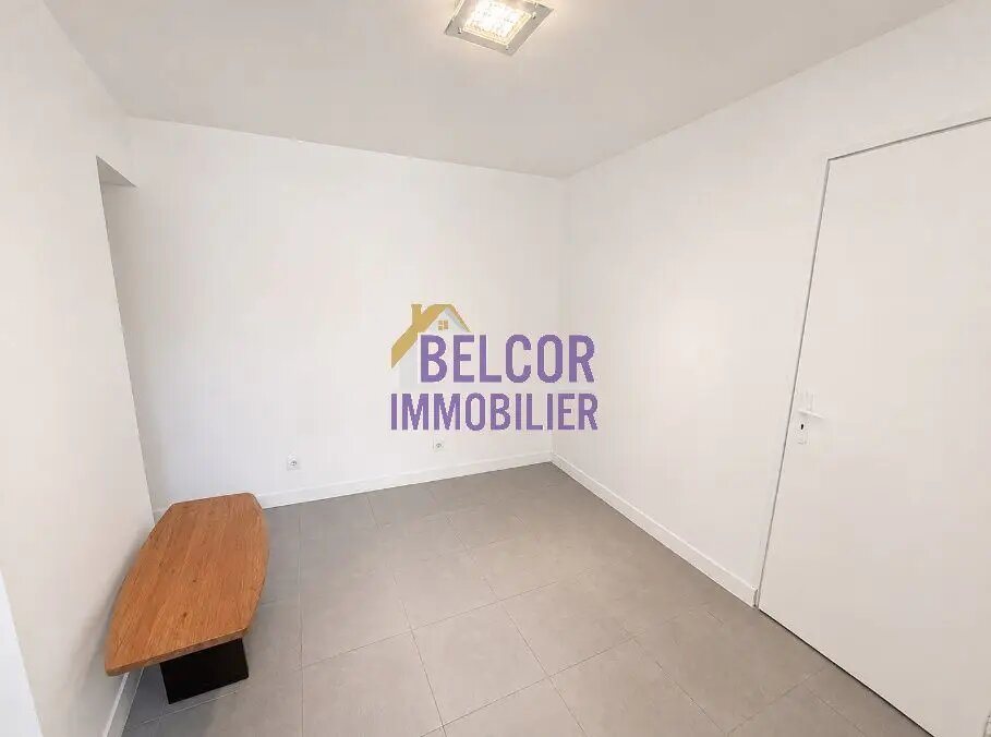 Appartement à louer, 25m², Puiseaux