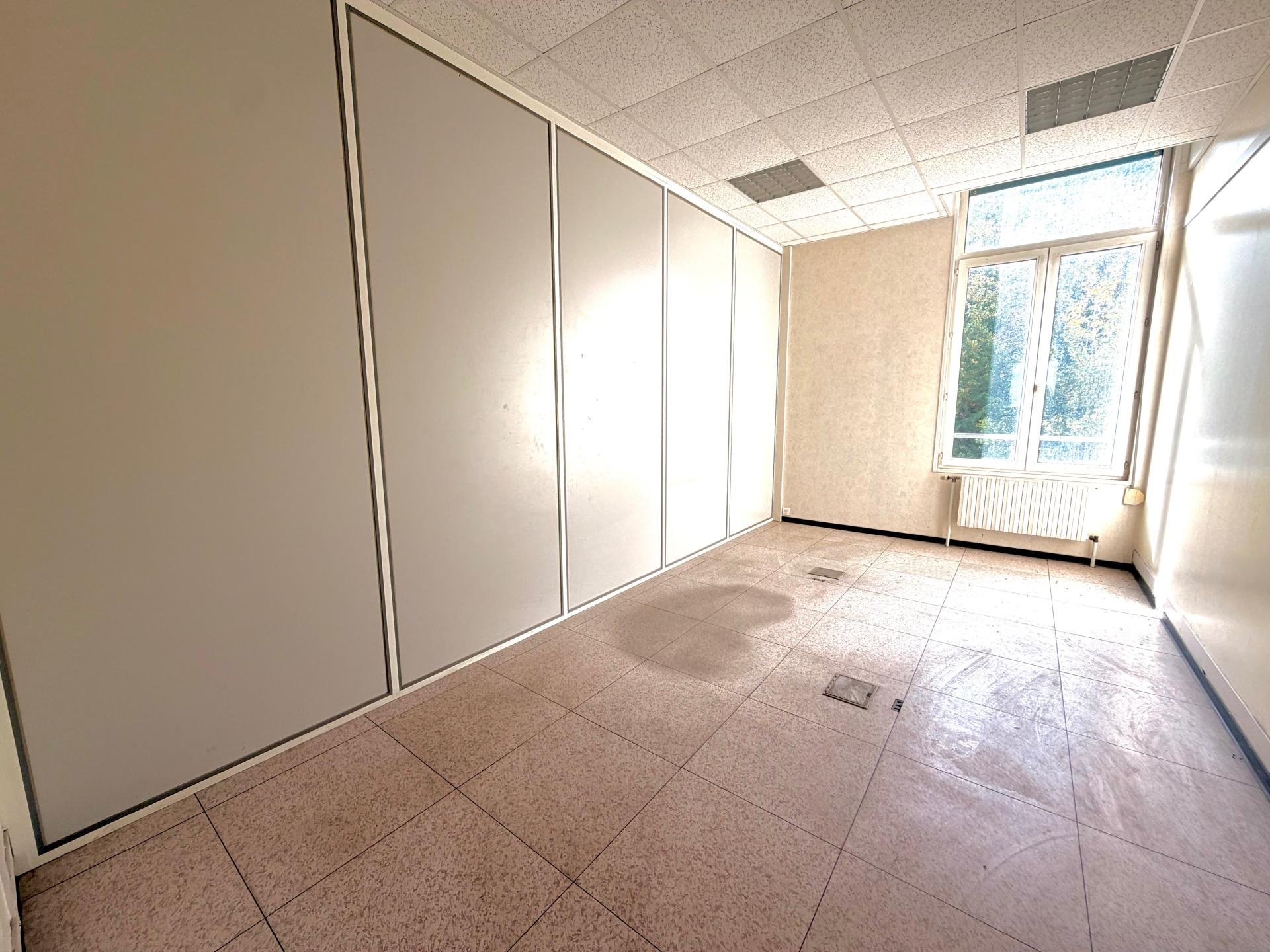 Appartement à vendre, 1700m², Laon