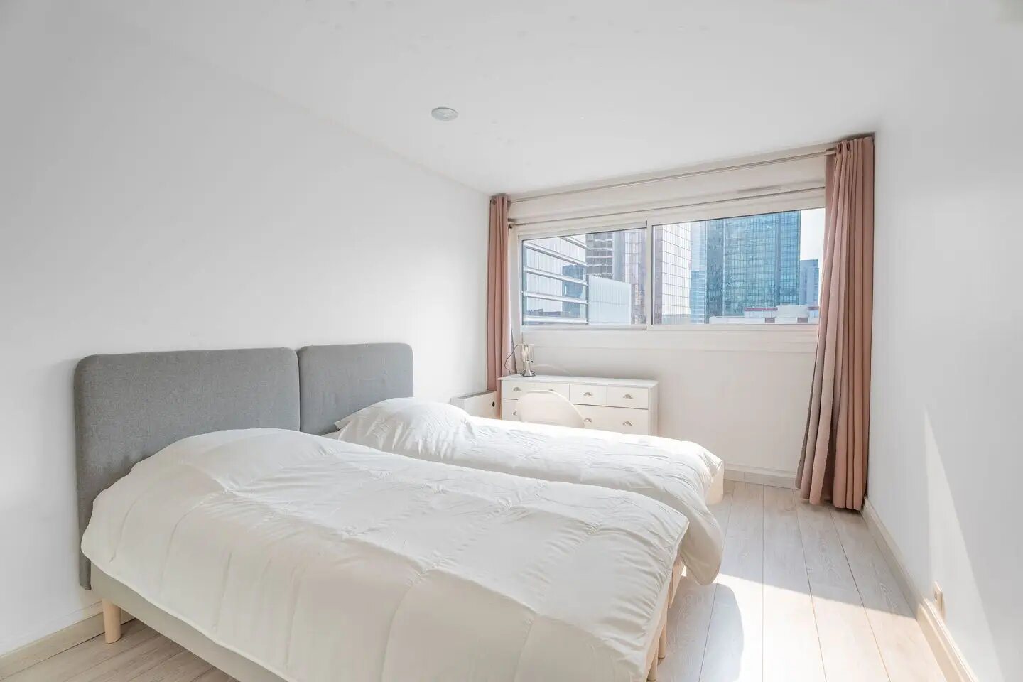 Appartement à louer, 79m², Courbevoie