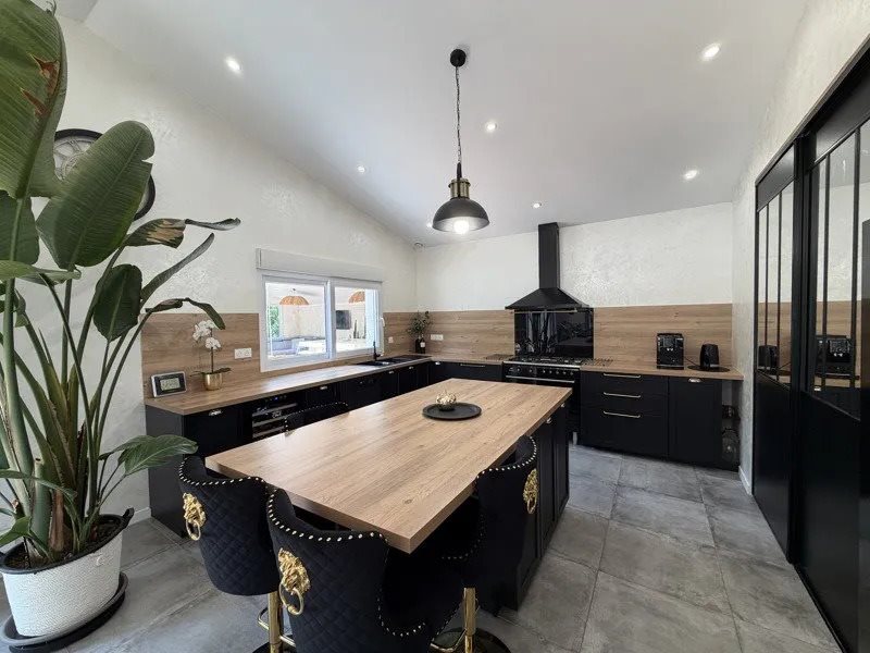 Maison à vendre, 123m², Saint-Vivien-de-Médoc