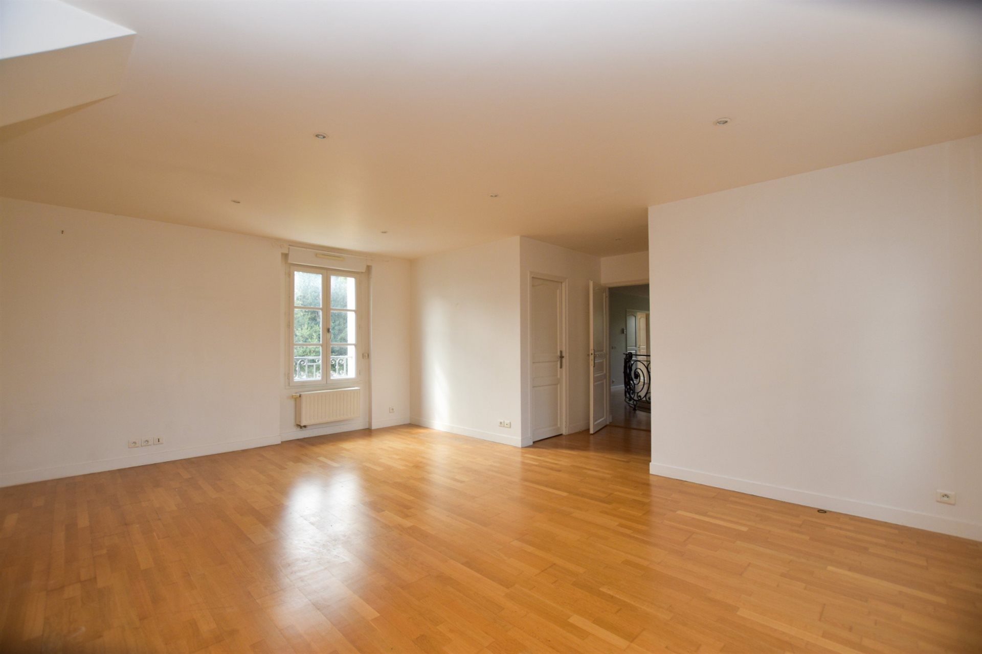 Maison à louer, 272m², Orgeval