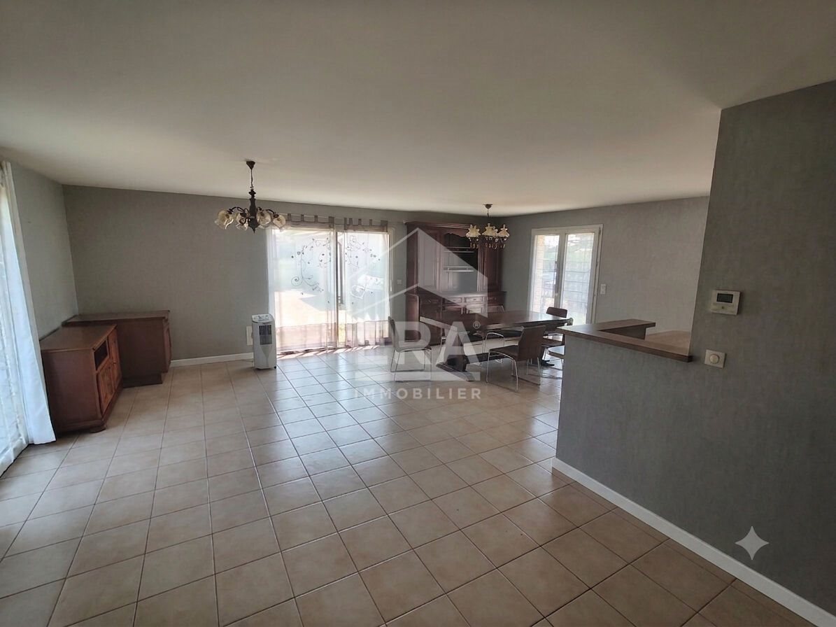 Maison à vendre, 115m², Saint-Front-de-Pradoux