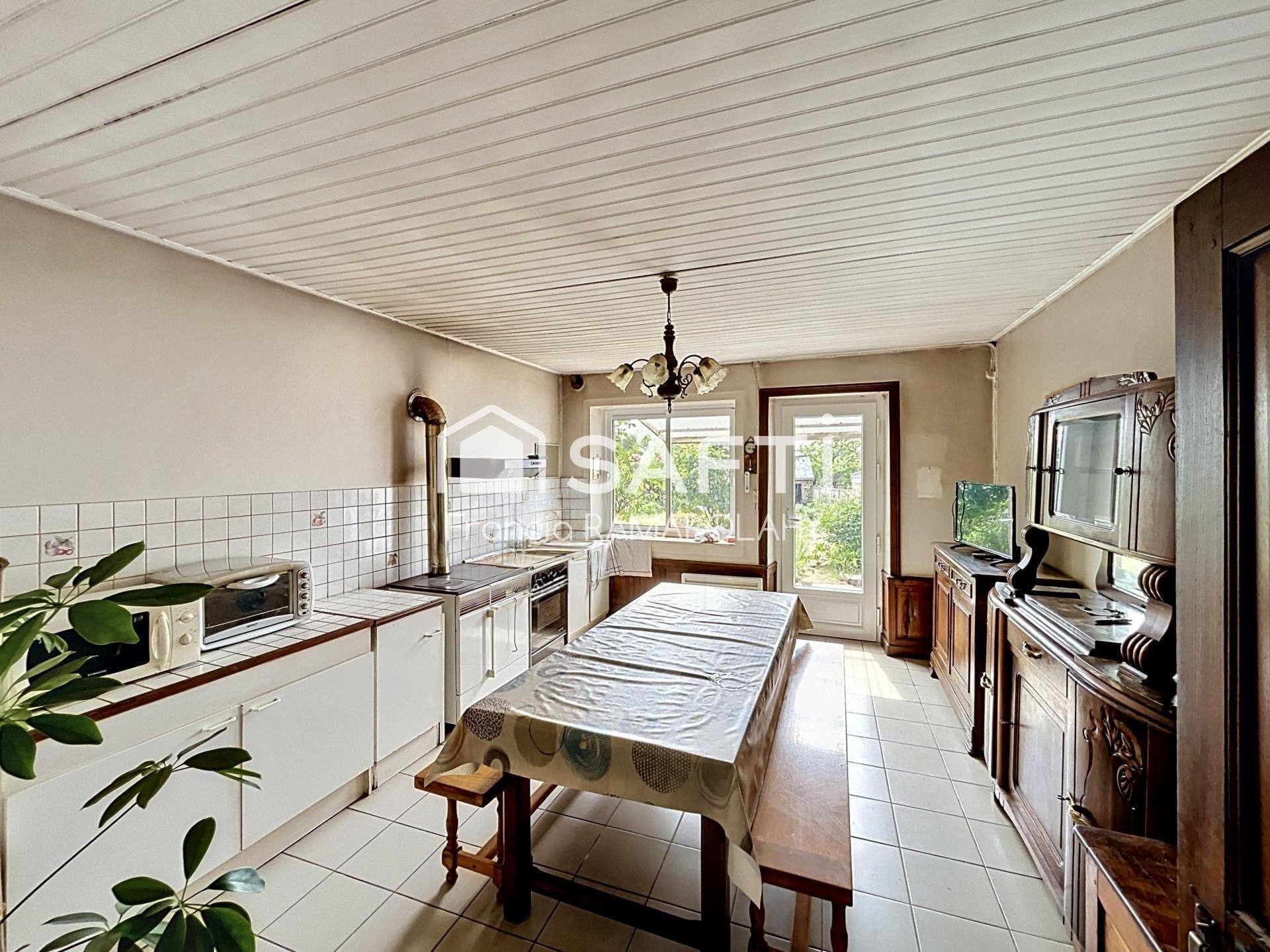 Maison à vendre, 90m², Saint-Denis-de-Gastines