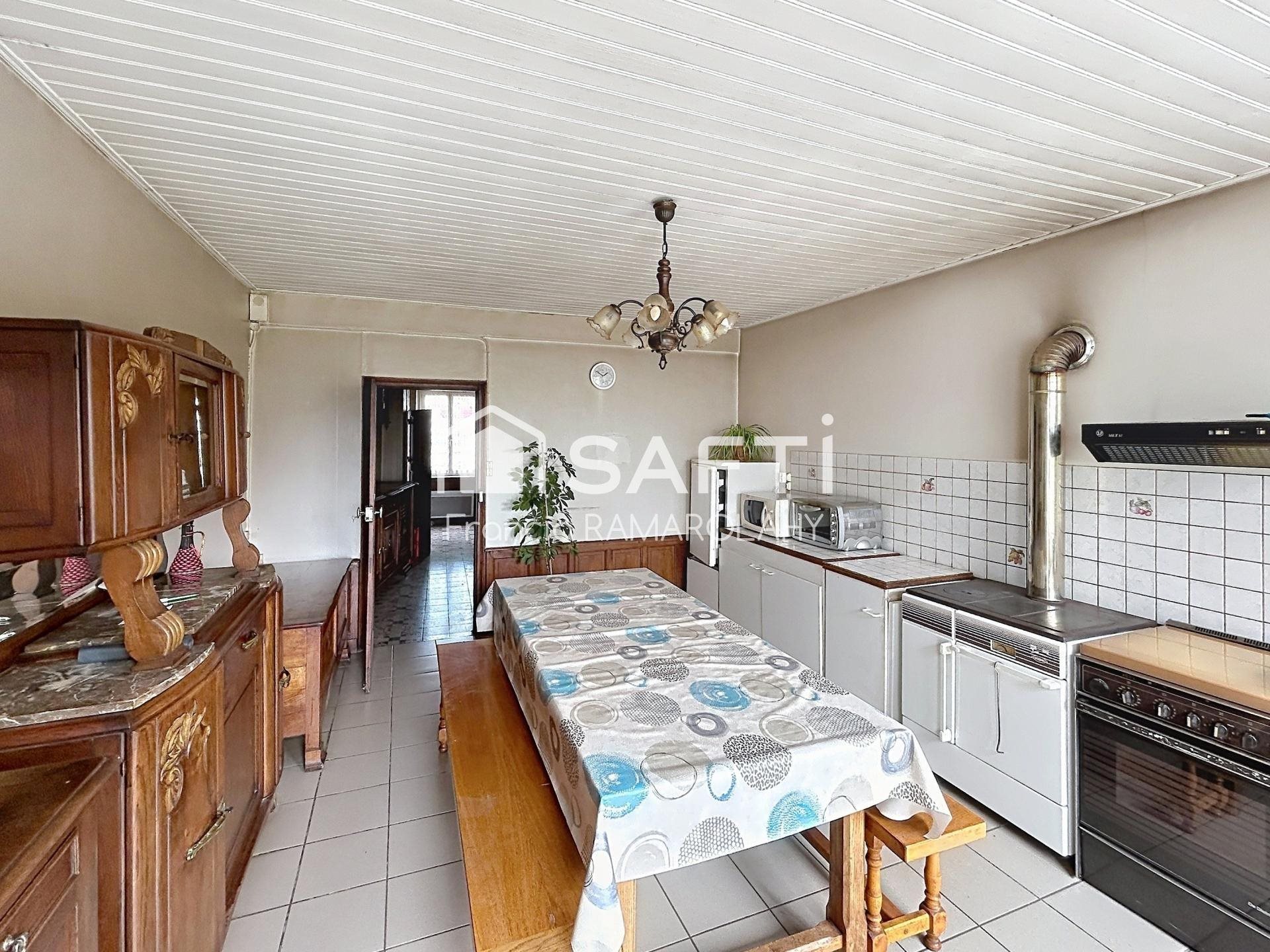 Maison à vendre, 90m², Saint-Denis-de-Gastines